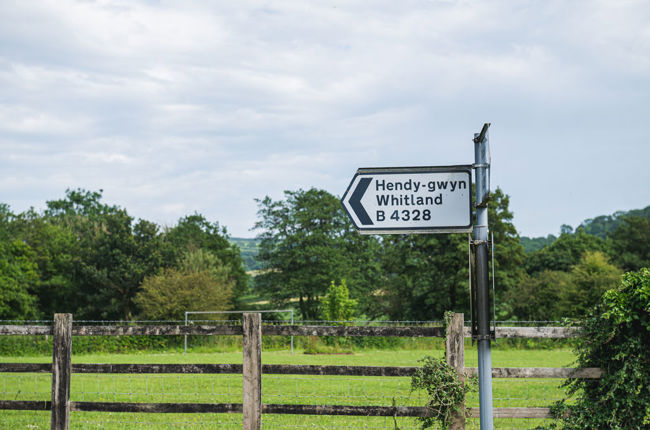 Arwydd Hendy-Gwyn